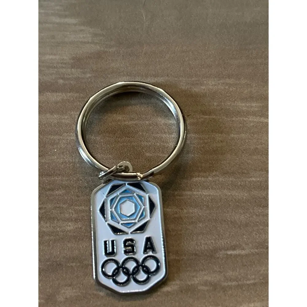 Lot of 6 key chains - Olympics from Early 2000s